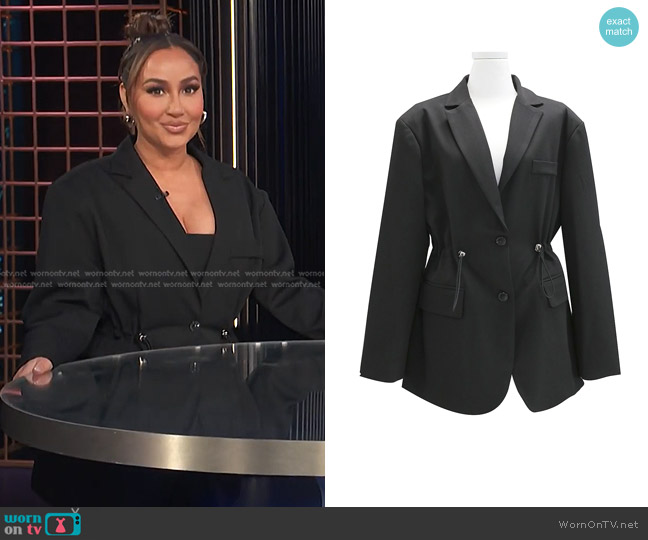 Storets Casey Drawstring Waist Blazer worn by Adrienne Houghton on E! News