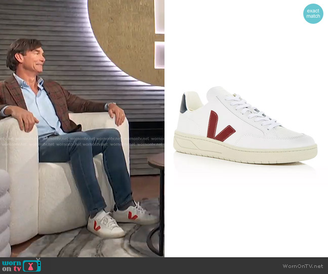 Veja V-12 Low Top Sneakers worn by Jerry O'Connell on E! News