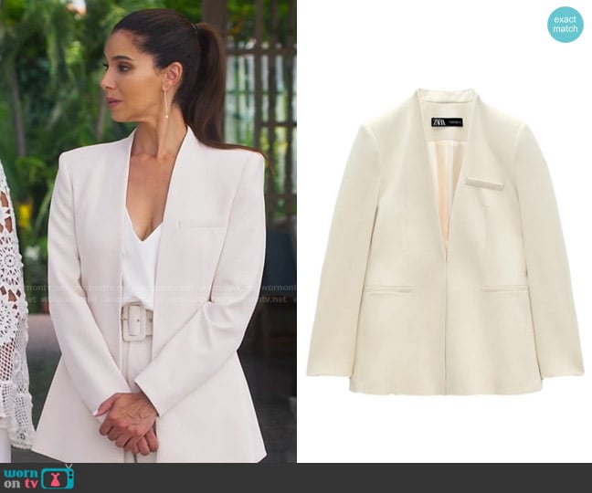 Zara Inverted Lapel Blazer in Ecru worn by Elena Roarke (Roselyn Sanchez) on Fantasy Island