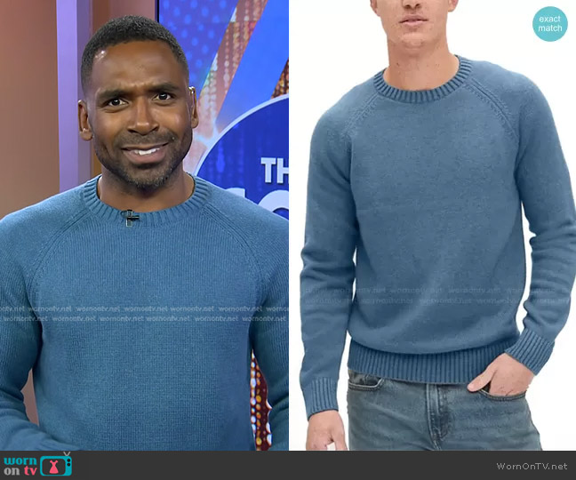 Gap Crewneck Raglan Sweater worn by Justin Sylvester on Today