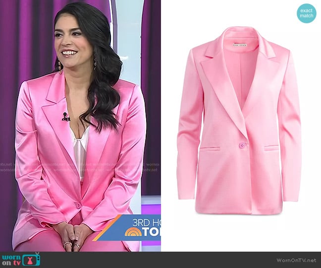 Alice + Olivia Denny Notch Collar Blazer worn by Cecily Strong on Today