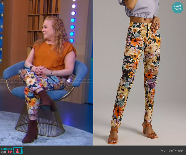 Moxy Collective Floral Trousers worn by Jodi Lynn Picoult on Good Morning America