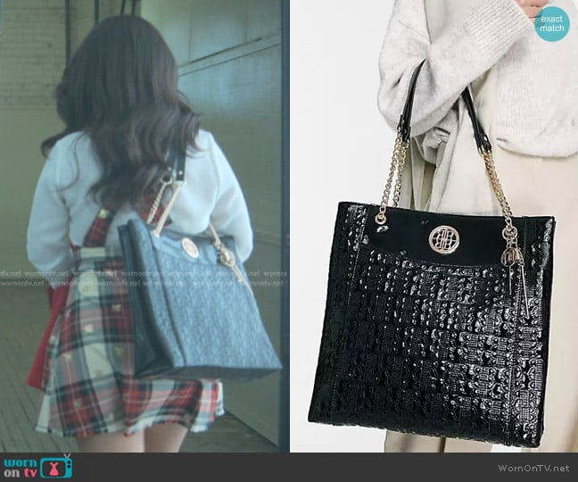 River Island Patent Quilted Shopper Bag with Charm Detail in black worn by Mariana Foster (Cierra Ramirez) on Good Trouble