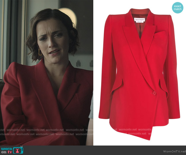 Kate’s red pointed shoulder blazer on You