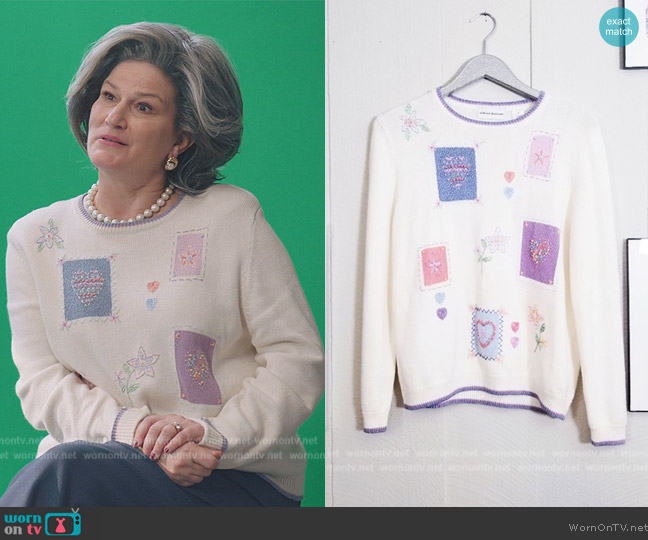 Alfred Dunner Patchwork Heart Sweater worn by Katherine Hastings (Ana Gasteyer) on American Auto