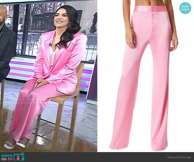 Alice + Olivia Deanna Pant worn by Cecily Strong on Today