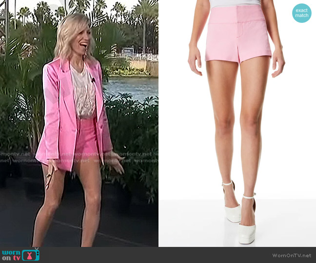 Alice + Olivia Olivia Denim Shorts worn by Debbie Gibson on Access Hollywood