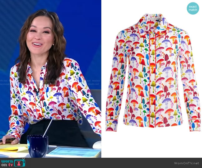 Alice + Olivia Willa Piped Placket Top in Magic Mushroom worn by Eva Pilgrim on Good Morning America