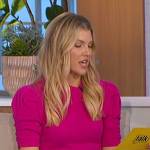 Amanda’s pink ruched short sleeve sweater on The Talk