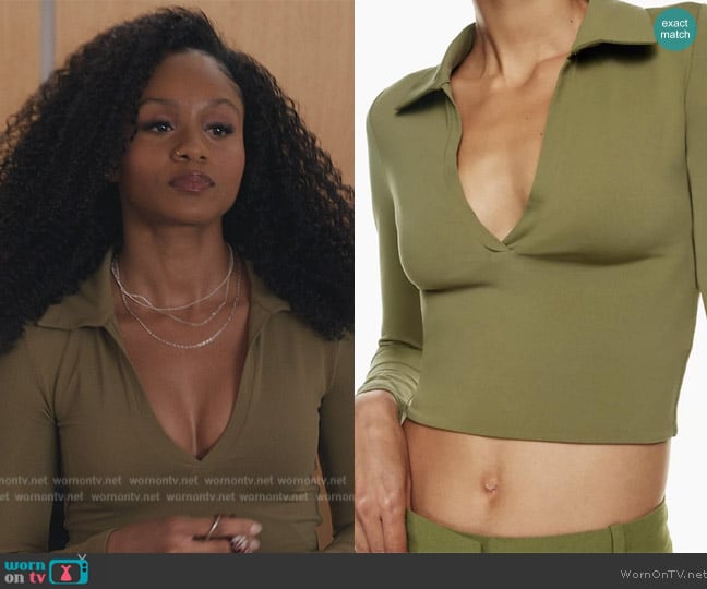 Aritzia Green and Khaki Polo-shirts worn by Simone (Geffri Hightower) on All American Homecoming