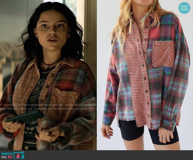 BDG at Urban Outfitters Robbie Spliced Flannel Button-Down Shirt worn by Sarah Cushing (Inde Navarrette) on Superman and Lois