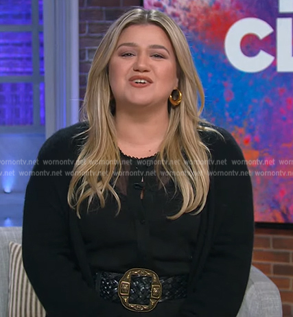 Kelly’s black woven belt on The Kelly Clarkson Show