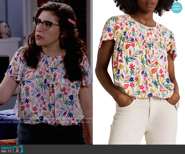 Boden Layla Top worn by Kat Silver (Mayim Bialik) on Call Me Kat