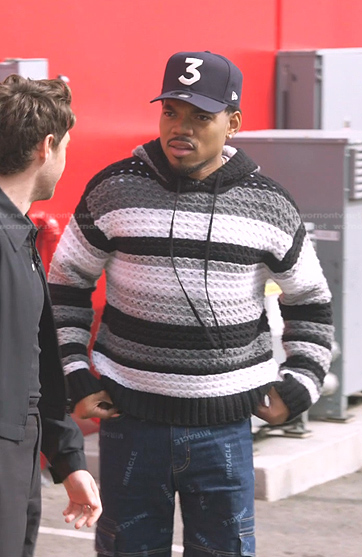 Chance the Rapper’s striped crochet hoodie on The Voice