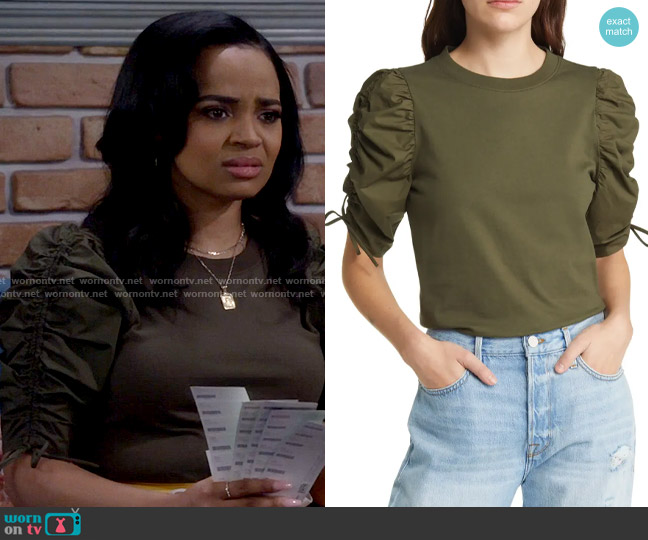 Frame Ruched Sleeve T-Shirt worn by Randi (Kyla Pratt) on Call Me Kat