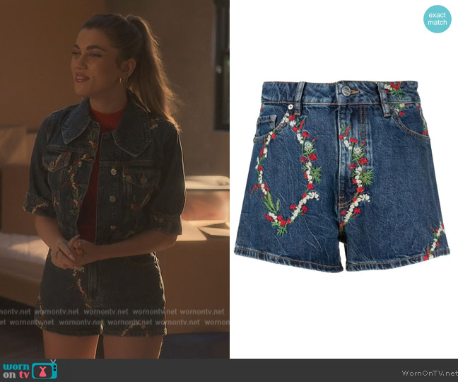 Floral-embroidery organic cotton shorts by Ganni worn by Lauryn (Amelie Zilber) on Grown-ish