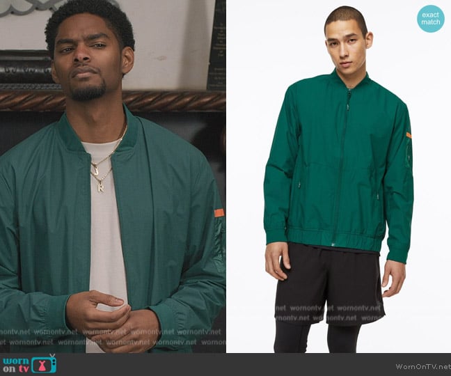 H&M Water-repellent Running Jacket worn by JR (Sylvester Powell) on All American Homecoming