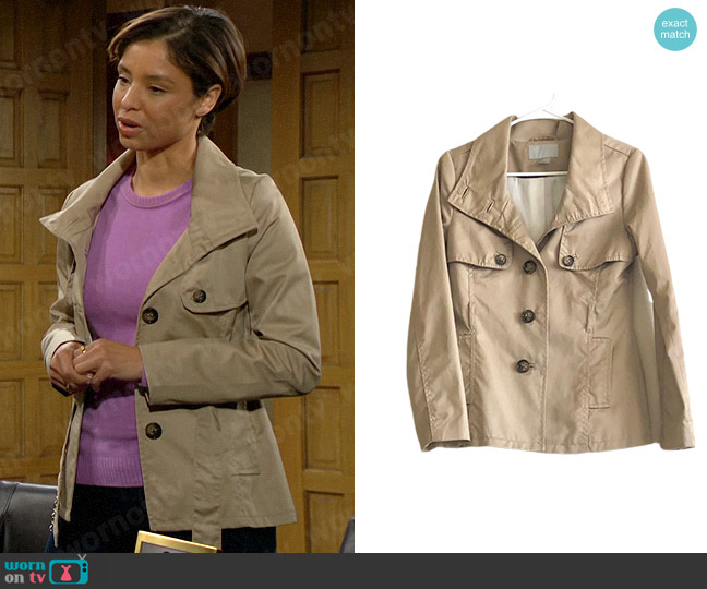 H&M Short Trench worn by Elena Dawson (Brytni Sarpy) on The Young and the Restless