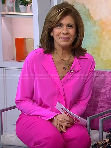 Hoda’s pink notch collar blouse on Today