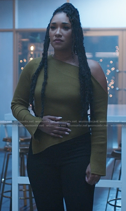 Iris's green asymmetric shoulder sweater on The Flash