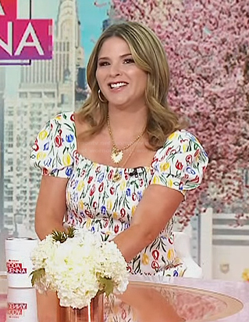 Jenna's whtie floral smocked dress on Today