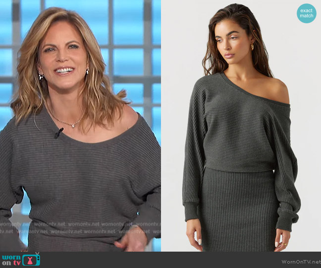 Joah Brown Slouchy Dolman Long Sleeve Sweater worn by Natalie Morales on The Talk