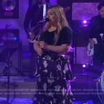 Kelly’s black floral ruffle skirt on The Kelly Clarkson Show