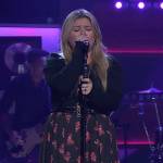 Kelly’s black floral print skirt on The Kelly Clarkson Show