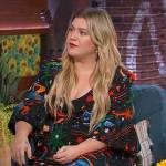 Kelly’s black printed maxi dress on The Kelly Clarkson Show