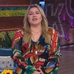 Kelly’s black floral print maxi dress on The Kelly Clarkson Show