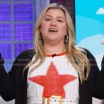 Kelly’s white star print tee and layered skirt on The Kelly Clarkson Show