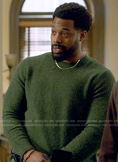 Kevin’s green sweater on Chicago PD