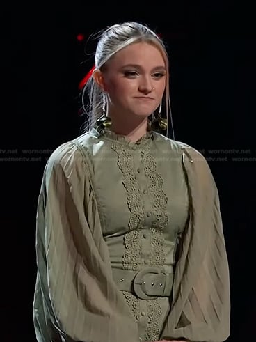 Mary Kate Connor’s green lace-trim dress on The Voice