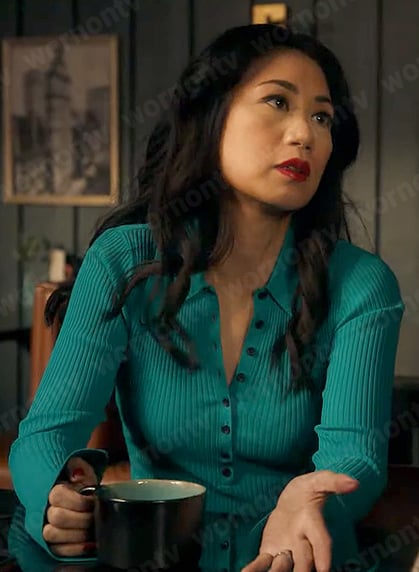 Mel’s turquoise ribbed polo top on The Equalizer