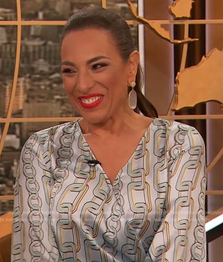 Michelle Miller’s chain print blouse on The Drew Barrymore Show