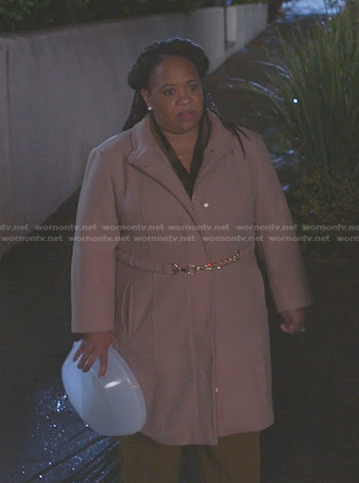 Miranda's beige chain belt coat on Greys Anatomy