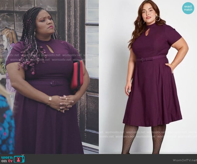 Modcloth Most Motivated Short Sleeve Dress worn by Dori Ovens (X Mayo) on American Auto