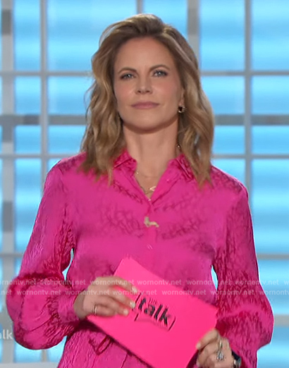 Natalie’s pink leopard print dress on The Talk