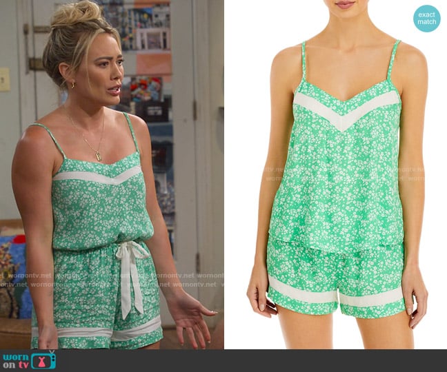 PJ Salvage Out Of Office Sleep Set worn by Sophie (Hilary Duff) on How I Met Your Father