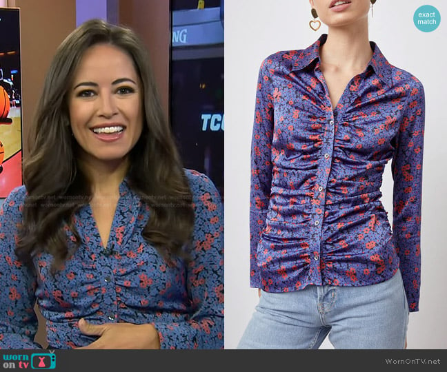 Rails Lisa Button Down Top in Bloom worn by Kaylee Hartung on Today