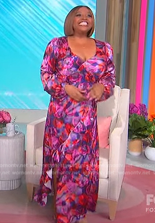 WornOnTV: Sherri’s floral print ruffle maxi dress on Sherri | Sherri ...