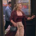 Sophie’s printed pants on How I Met Your Father