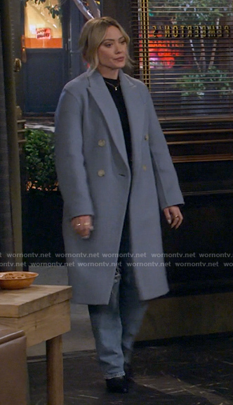 Sophie's blue oversized coat on How I Met Your Father