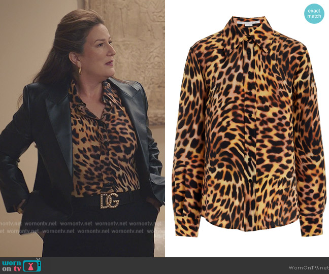 WornOnTV: Katherine’s leopard print blouse on American Auto | Ana ...