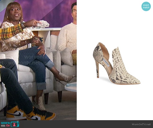 Steve Madden Dolly Pump worn by Sheryl Underwood on The Talk