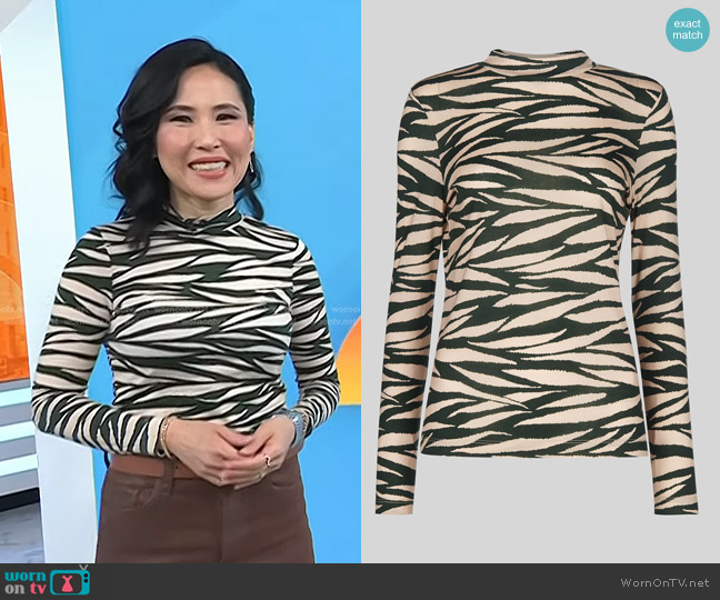 Whistles Tiger Stripe Essential Top worn by Vicky Nguyen on Today