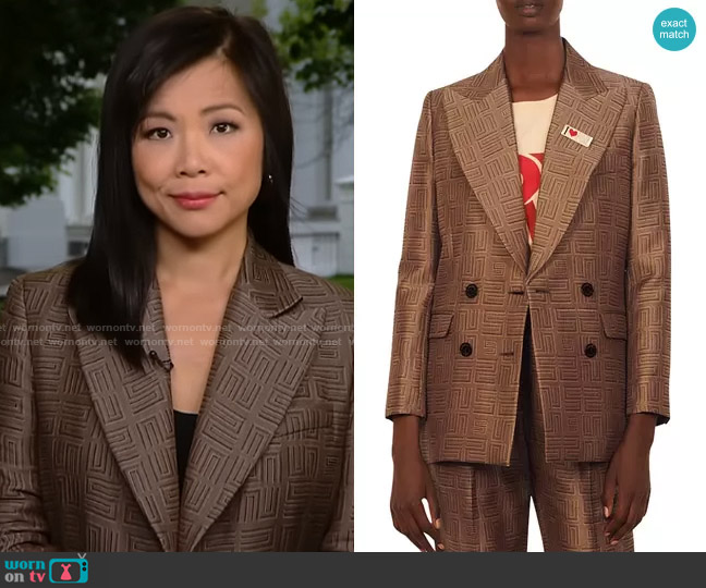 WornOnTV: Nikki's tweed jacket with flower pockets on The Young