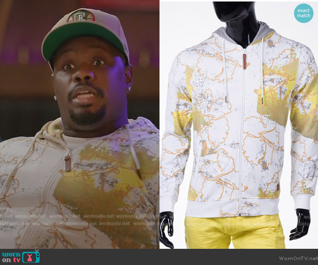 A. Tiziano All Over Print worn by Sherm Jones (Carl Tart) on Grand Crew