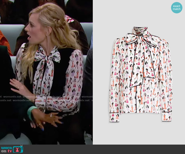 Alice + Olivia Jeannie Printed Blouse worn by Gemma (Beth Behrs) on The Neighborhood