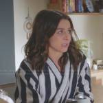 Amelia’s navy striped bathrobe on Greys Anatomy